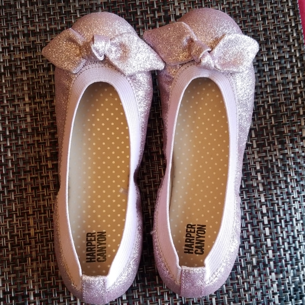Girls pink glitter shoes
